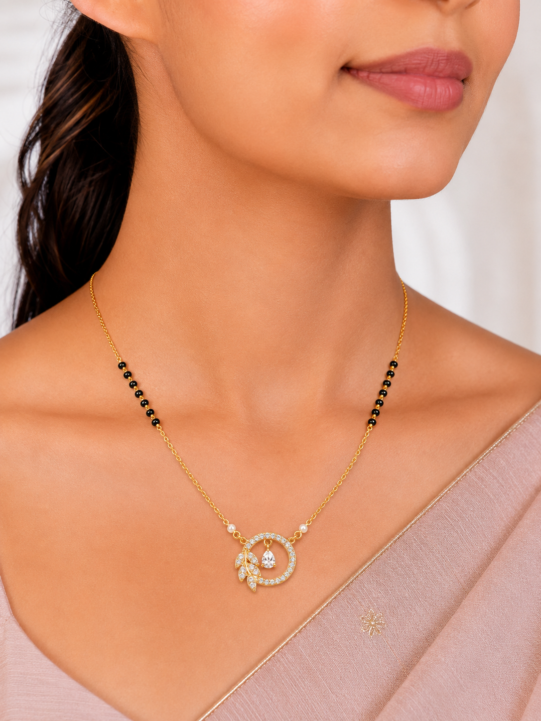 Moonleaf Grace Mangalsutra