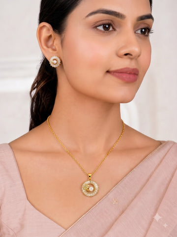 ✨ Elegant Pearl Radiance Pendant Set ✨